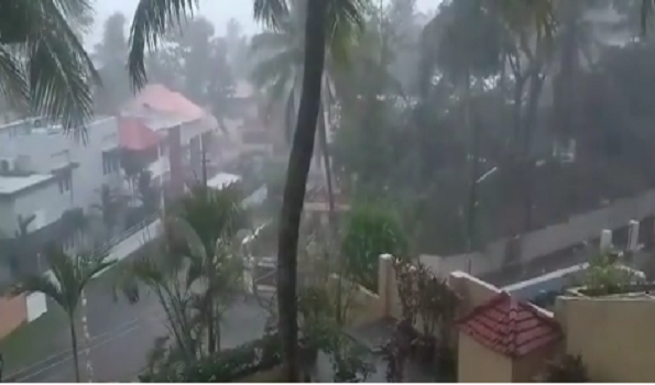 Kerala: MET warns heavy rainfall today