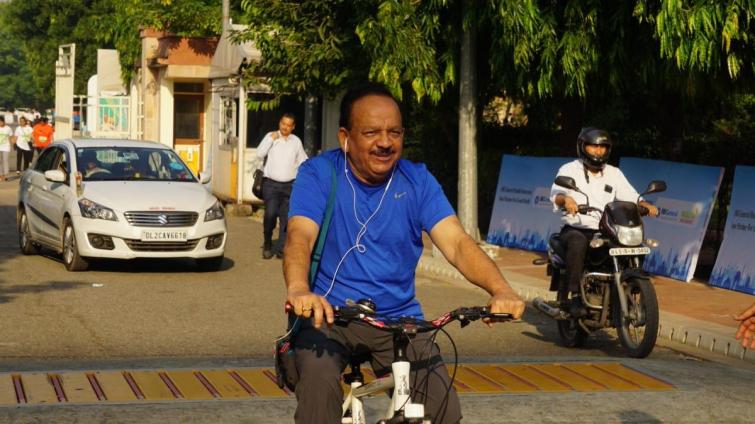 World Bicycle Day: Harsh Vardhan arrives at Ministry on a bicycle to take charge as Indian Health Minister 