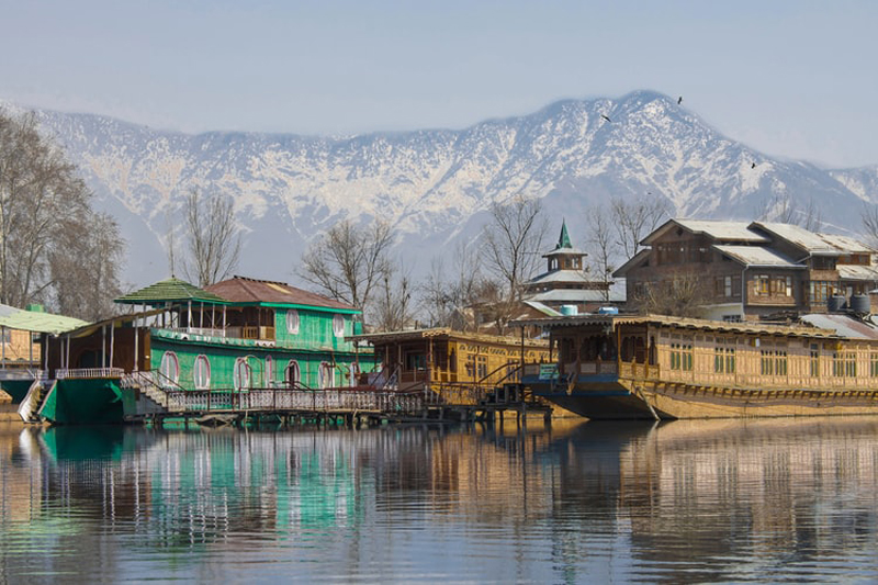 Jammu and Kashmir: Srinagar records coldest night of season at -3 degree, fresh snow prediction from today