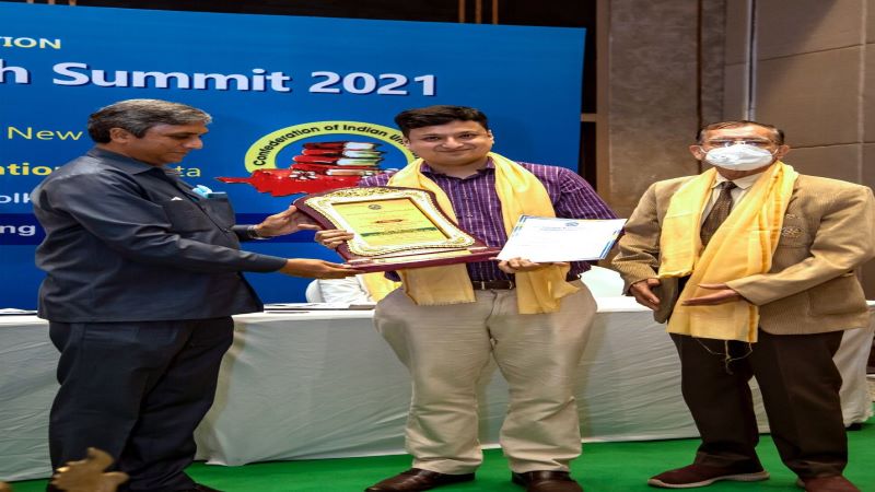 Kolkata's leading clinical trial specialist Dr Subhrajyoti Bhowmick felicitated