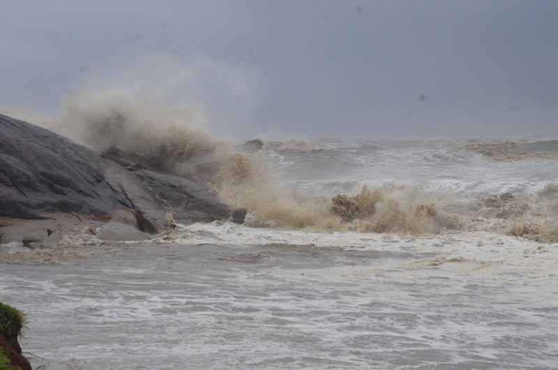 Cyclone Tauktae: IMD predicts moderate to intense rain in Mumbai, Thane and Raigad