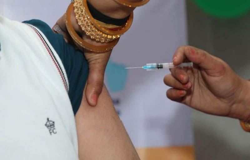 Jammu and Kashmir: COVID vaccination center opened at GMC Srinagar