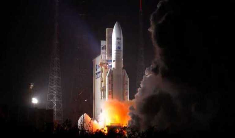 France: Ariane 5 carrier rocket successfully puts two satellites into orbit