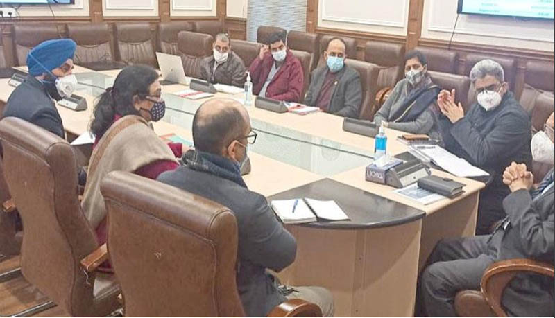 Govt reviews COVID19 vaccination plan in Jammu and Kashmir