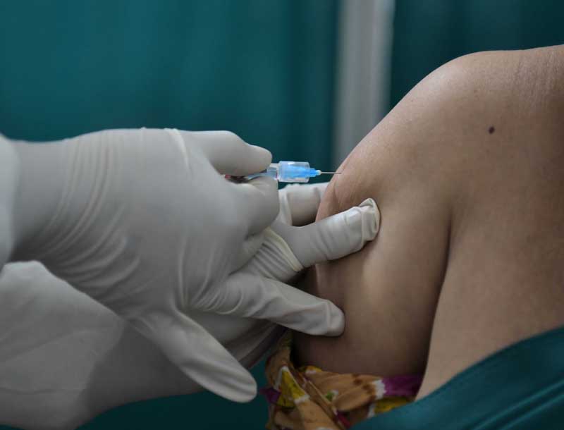 Coronavirus vaccines to be capped at Rs. 250 per shot in private hospitals: Centre