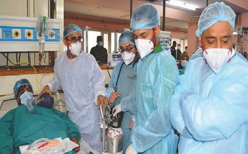 Kashmir: SKIMS conducts mock drill, addresses covid management issues