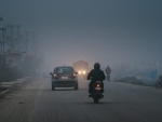 Dense fog envelops Delhi as mercury dips to 1.9 degrees Celsius
