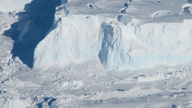 Doomsday Glacier: Rapid retreat appears to be driven by different processes under its floating ice shelf