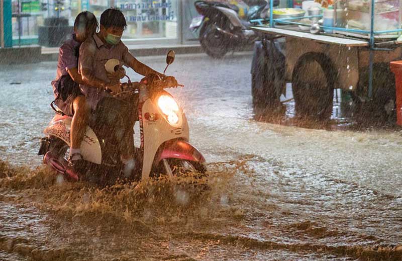 Pakistan: Record-breaking rain lashes Lahore, 6 dead
