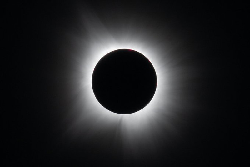 Total solar eclipse leaves skygazers in the US, Mexico, Canada amazed