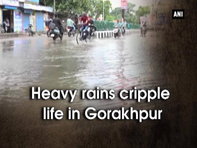 Heavy rains cripple life in Gorakhpur - indiablooms
