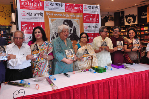 Madhabi Mukherjee releases book on Bengali stage thespian Binodini Dasi 