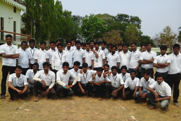 Globsyn Skills helps youth in rural West Bengal to gain employment through training on DTH Installation and Maintenance