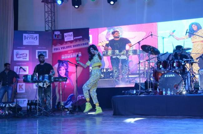 RED FM brings Anushka Manchanda's concert in Kanpur 
