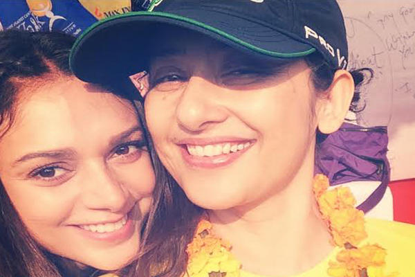 Aditi Rao Hydari supports NGO CanSupport's Walk for Life