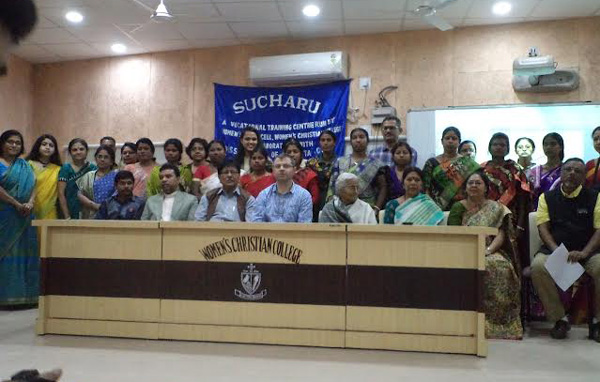 Kolkata college awards certificates to women in community outreach programme