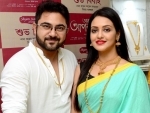 Tollywood stars Soham and Priyanka unveil new jewellery collection from Shyam Sundar Co.