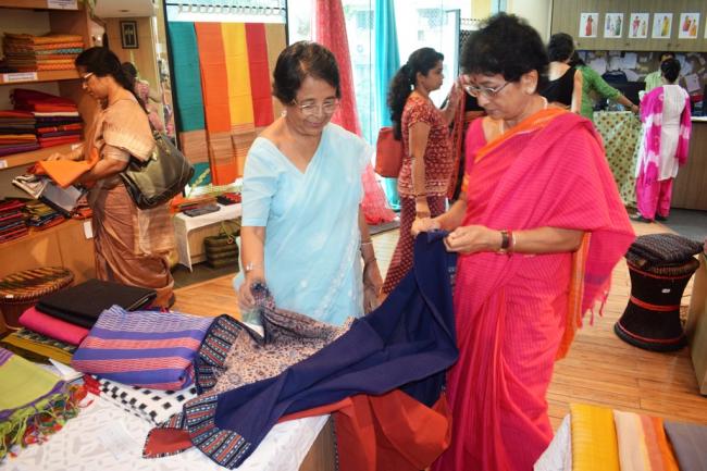 Kolkata: Kamala presents ethnic textiles and accessories for the festive season 