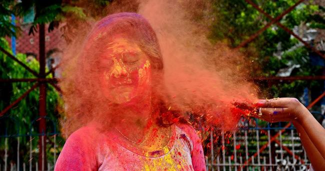 West Bengal celebrates festival of colours