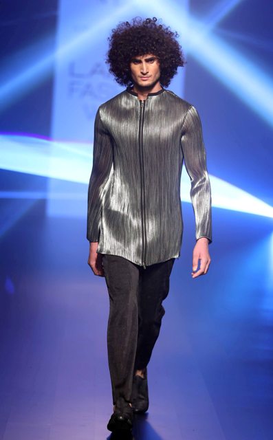 Nexa unveils ultra glam Amit Aggarwal collection to end day three at LFW
