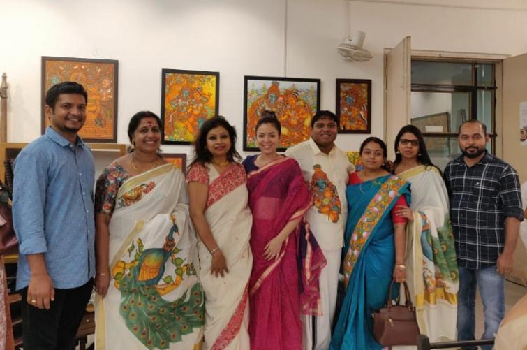 Aparna Banerjee (third from left) with the artists