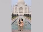 Amazon chief Jeff Bezos visited Taj Mahal during India trip