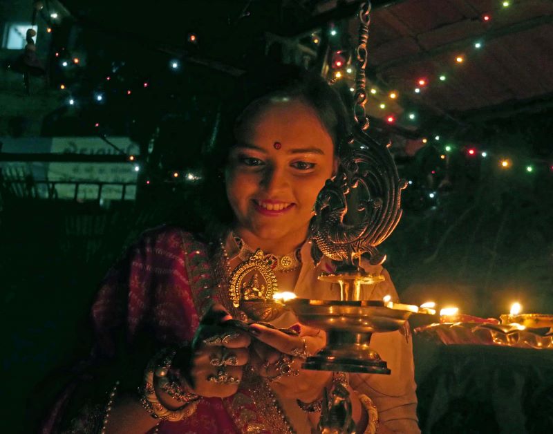 People celebrate Diwali, Kali Puja; PM Modi greets nation