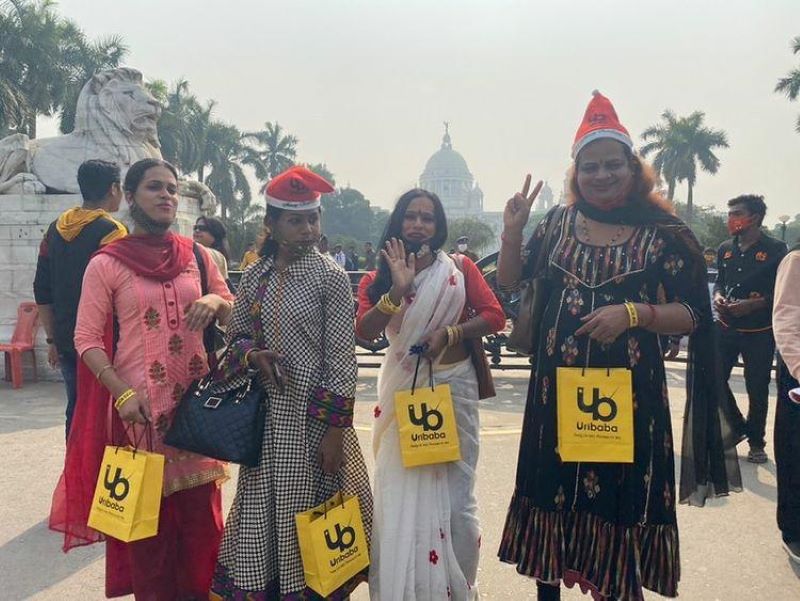 Eunuch community turns Santa Claus in Kolkata