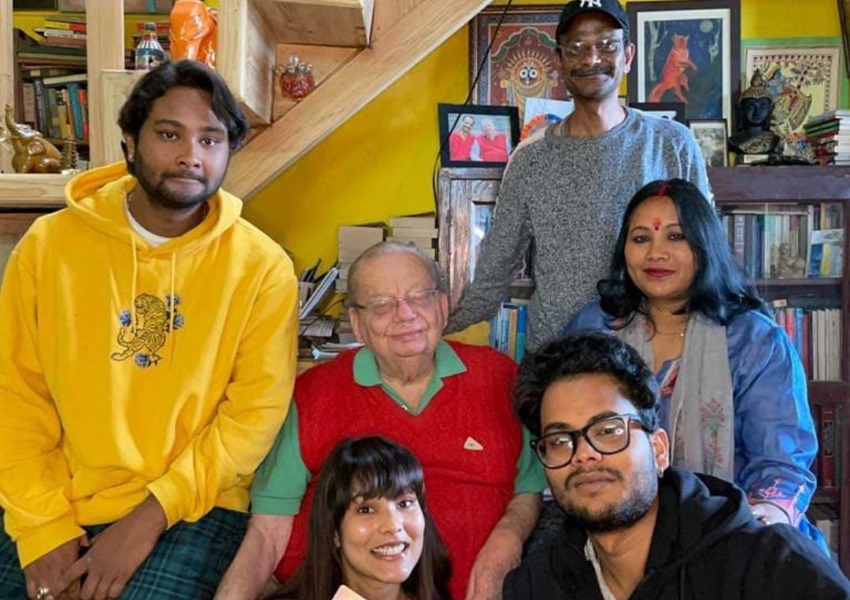 Ruskin Bond rings in 87th birthday with a tribute from unluclass