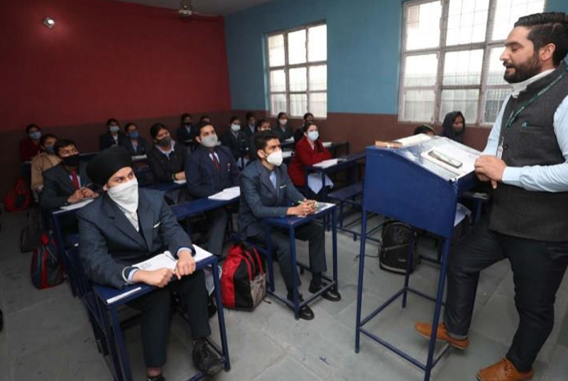 Schools reopen for 9, 12 classes in Jammu
