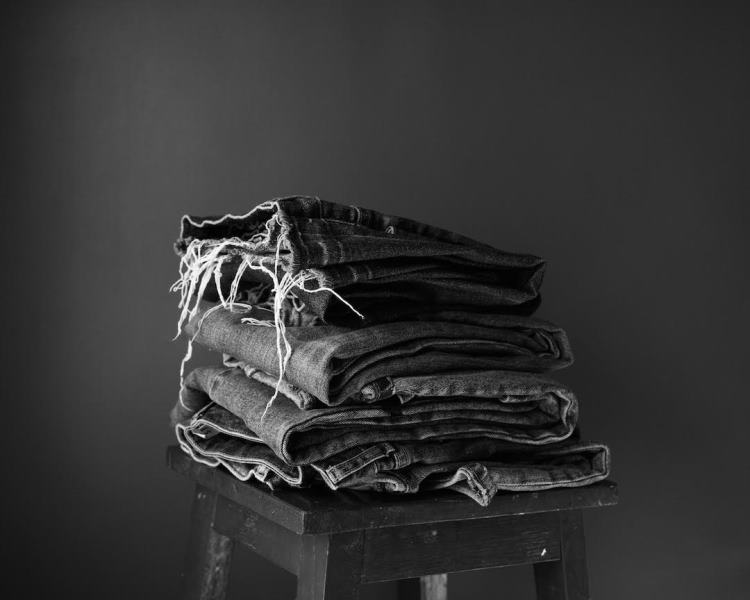 A photo series to raise awareness on damages inflicted on the environment by the fashion industry