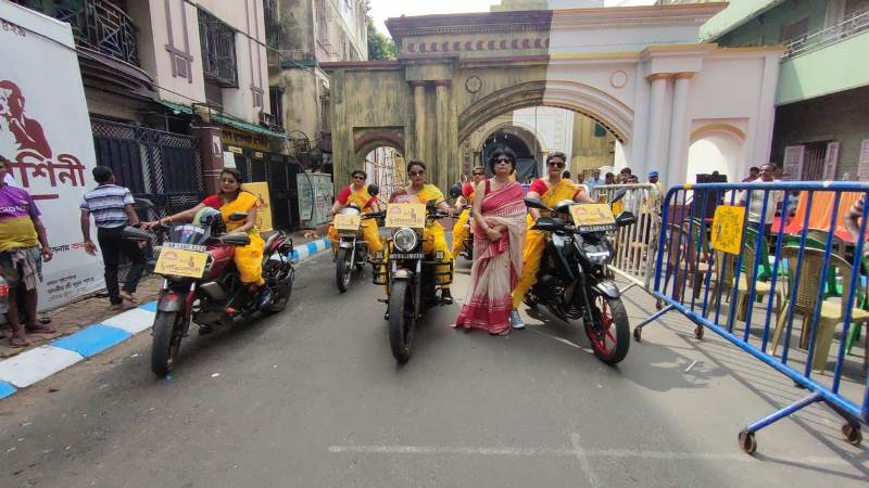 ITC’s Sunrise Spices collaborates with women bikers in Kolkata to commence Durga Puja festivities