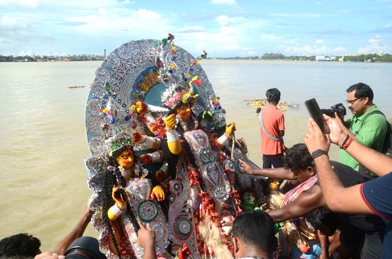 Vijaya Dashami: Bengal bids adieu to Goddess Durga with immersion