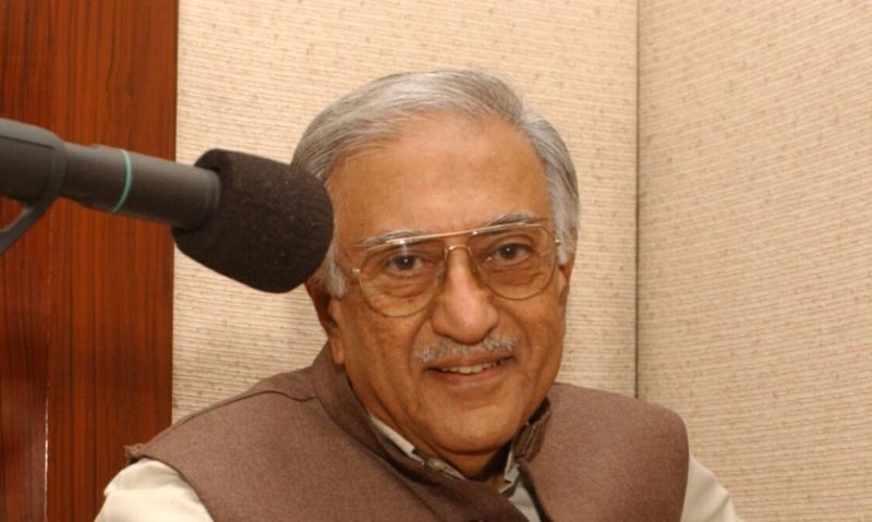 Legendary Indian radio presenter Ameen Sayani dies at 91 after suffering heart attack 