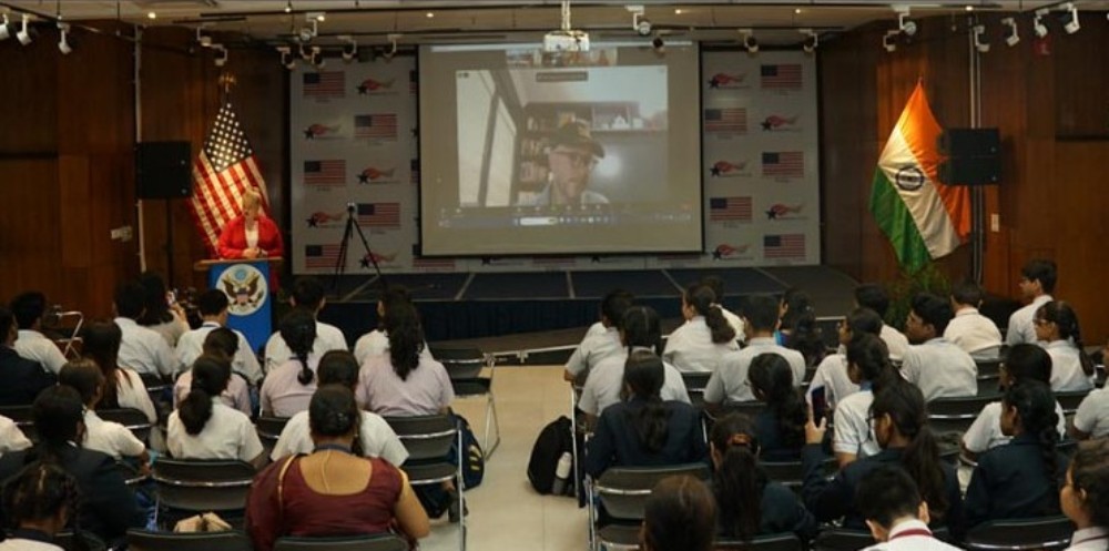 Over 100 students participate in Kolkata's US Consulate-hosted Poem Project