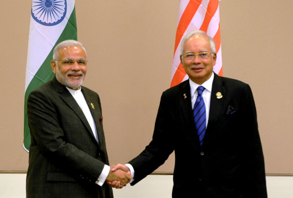 PM Modi pitches 'Make in India' dream to Malaysia