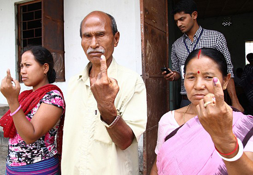 Good turnout in India third phase polls till noon