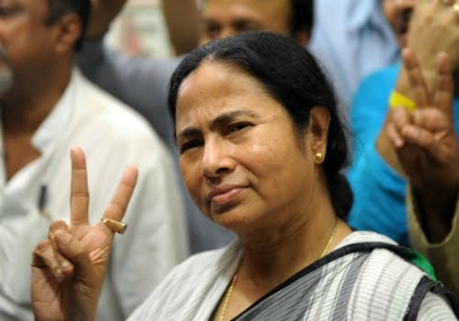 Will fight against the 'black' land acquisition ordinance: Mamata
