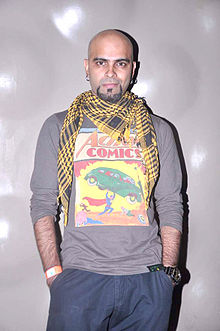 AAP leader Raghu Ram attacked in BHU, Gul Panag escaped