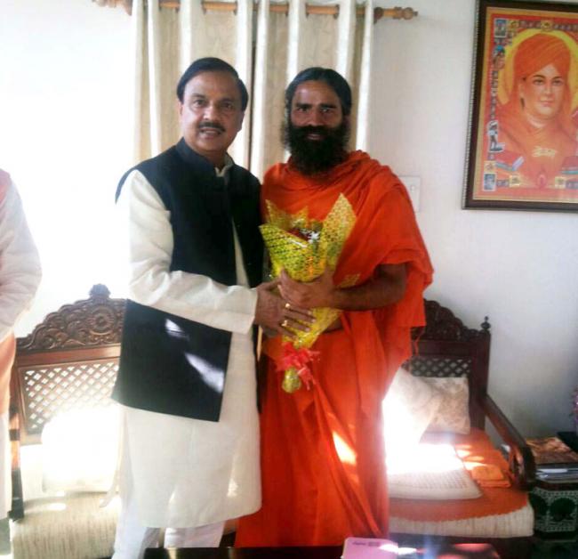 Union Tourism and Culture Minister meets Baba Ramdev 