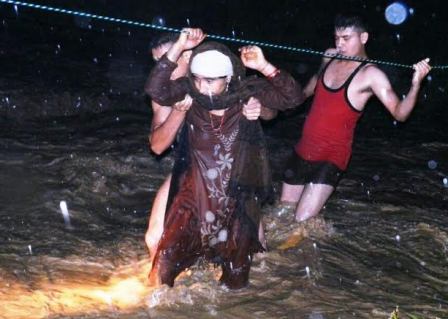 9 Army jawans washed away in J&K flood fury