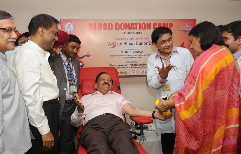 Harsh Vardhan launches Blood Donation Drive 