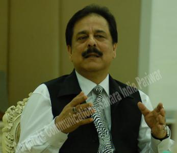 SC rejects Sahara appeal for putting Roy under house arrest