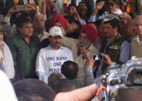 Kejriwal supports army veterans, calls for implementation of OROP in its true spirit