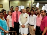 PM Modi meets leading Singaporeans