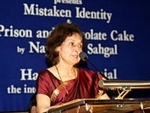 Nayantara Sahgal returns Sahitya Akademi Award