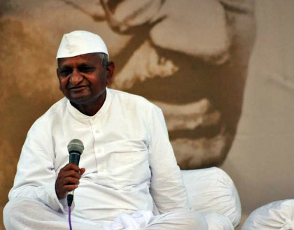 Hazare refuses to talk to Bedi?
