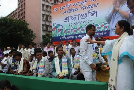 Mamata flexes muscle at Martyrs' Day rally, challenges Opposition