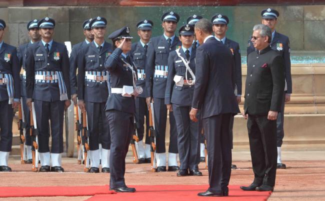 Woman officer leads guard of honour for US President Barack Obama