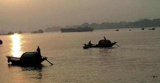 Kolkata: Jadavpur University student goes missing in river Ganges during boat trip